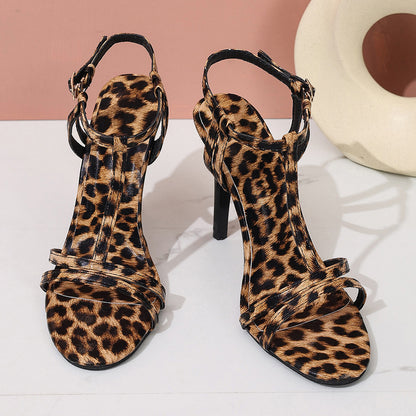 Sandales à Talon Aiguille avec Brides Croisées Élégantes